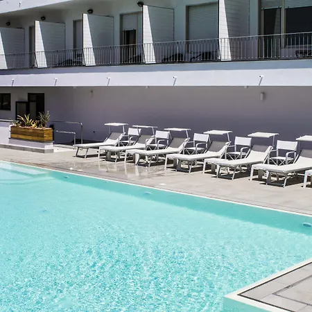 Baia Hotel 4*