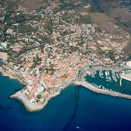 Baia Hotel 4*